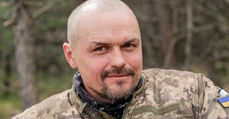 Знайомі часто питали Віталія, коли той воював на Донбасі: «Як там, на війні?»… Зазвичай я відповідав…