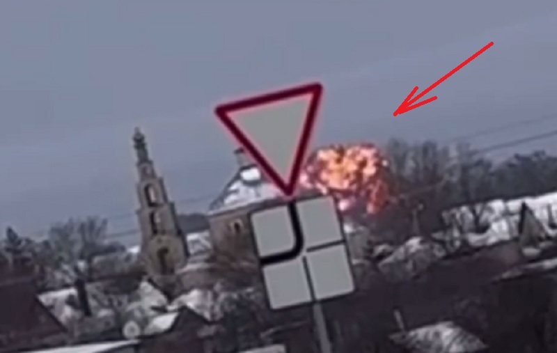 У Бєлгородській області рф розбився військовий літак Іл-76 ВІДЕО епічного моменту￼