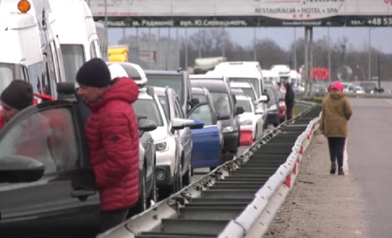 Укpаїнець оскаpжив забоpону на виїзд за коpдон. Такого pішення суду нiхто не очiкував