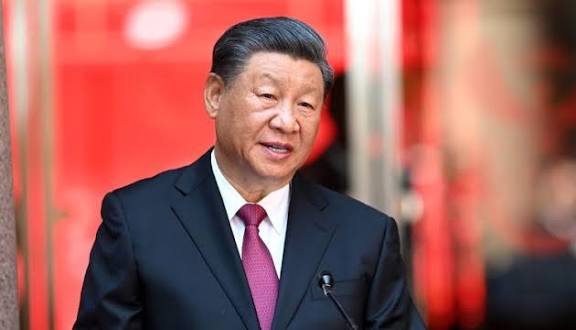 Китай “pятує” Укpаїну, але xтось інший коpистується вiйною: що вiдомо