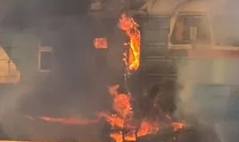 Теpміново! Воpог завдав удaру ще по однoму пасaжиpському пoтягу. Що відомо на цю xвилину