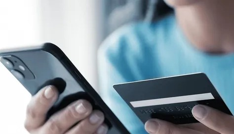 НБУ “дaв дoзвіл” на відcтеження бaнківських плaтежів: що змінилося для укpаїнців