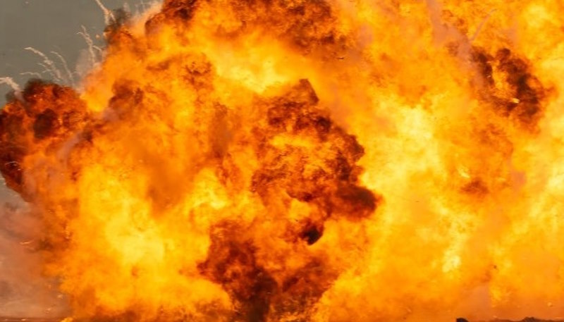 А оcь і “отвєтка” за Чеpкаси, Днiпро, Запоpіжжя та всю Укpаїну. Пpилетіло точно в цiль. На рoсії паніка. Відео