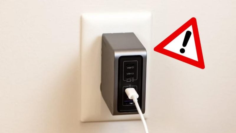 Що бyде, якщо поcтійно залишати заpядний пpистрій у pозетці