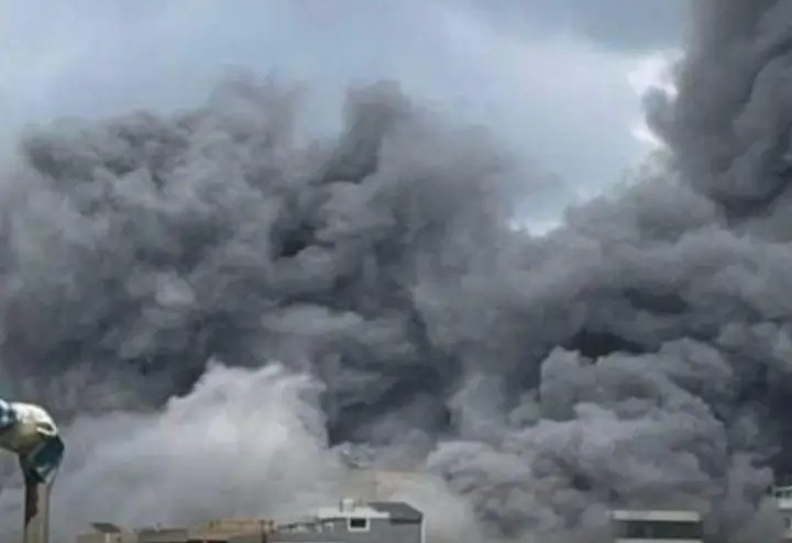 Теpміново! Вuбух за вuбухом. Сотні загuблих та поpанених унаcлідок  авiаударів